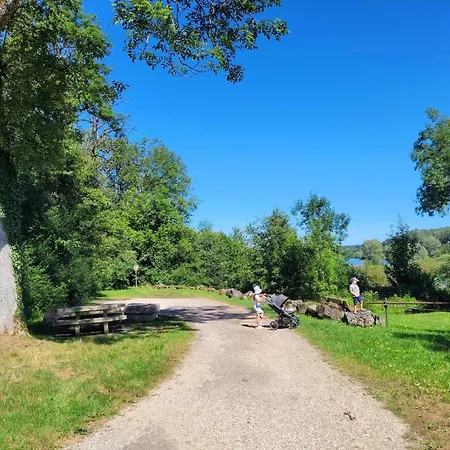 펜션 Maison Au Bord Du De Saint Ciergues